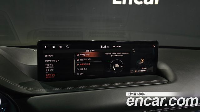 Genesis GV80 2020 — photo 29