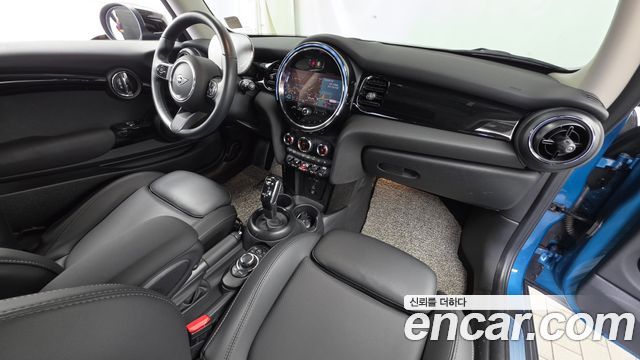 Mini Cooper 2022 — photo 10