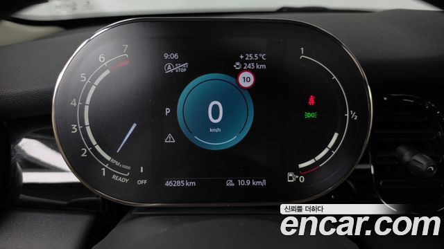 Mini Cooper 2022 — photo 11