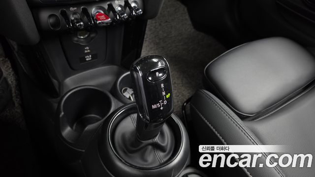 Mini Cooper 2022 — photo 12