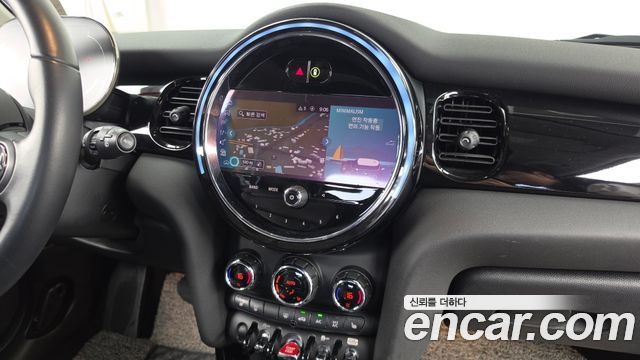 Mini Cooper 2022 — photo 20