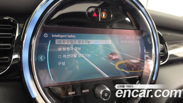 Mini Cooper 2022 — photo 22