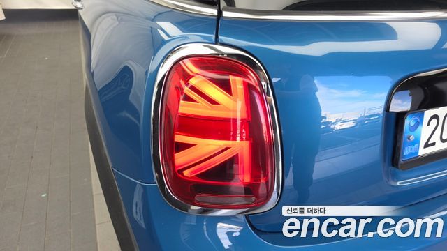 Mini Cooper 2022 — photo 9