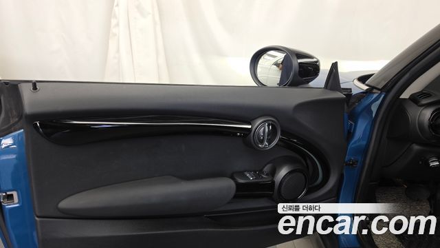 Mini Cooper 2022 — photo 14