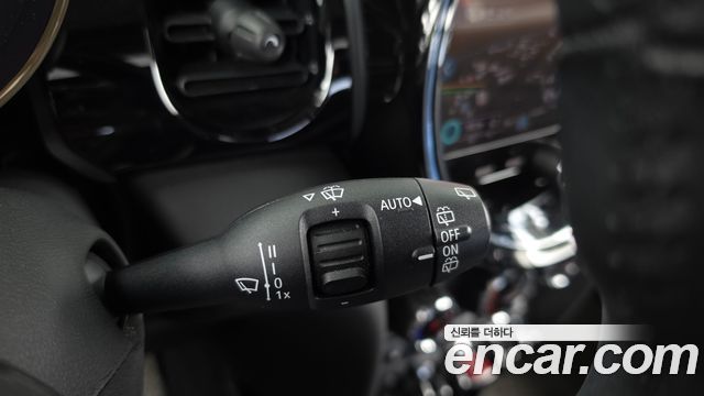 Mini Cooper 2022 — photo 28