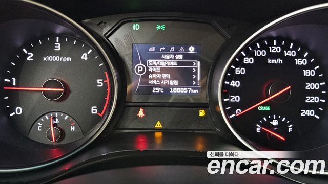 Kia Canival 2015 — photo 8