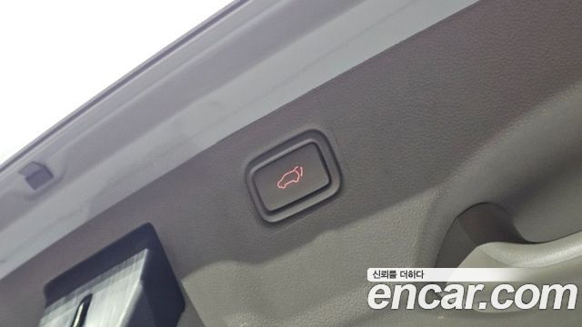 Kia Canival 2015 — photo 17
