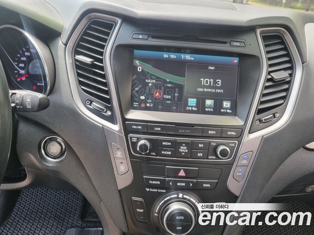 Hyundai Santafe 2015 — photo 11