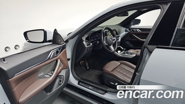 BMW 4-Series 2022 — photo 13