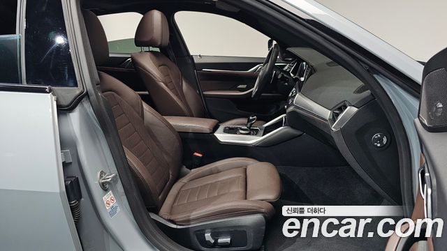 BMW 4-Series 2022 — photo 16