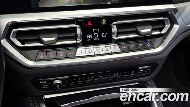 BMW 4-Series 2022 — photo 27
