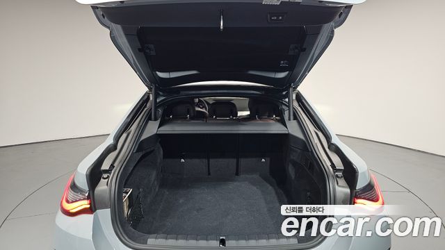 BMW 4-Series 2022 — photo 32
