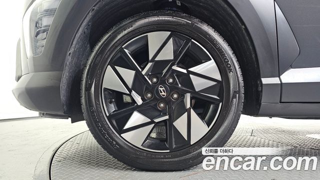Hyundai Kona 2023 — photo 5