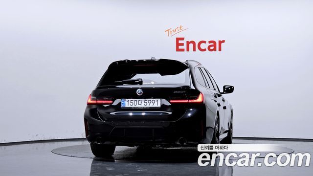 BMW 3-Series 2024 — photo 4