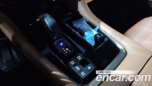 Toyota Alphard 2025 — photo 12