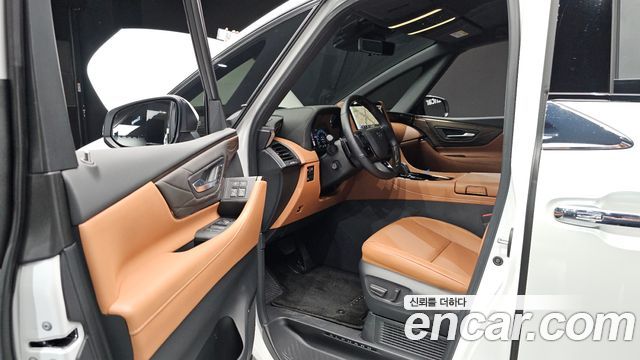 Toyota Alphard 2025 — photo 13