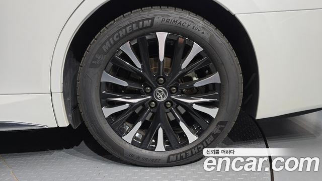 Toyota Alphard 2025 — photo 7