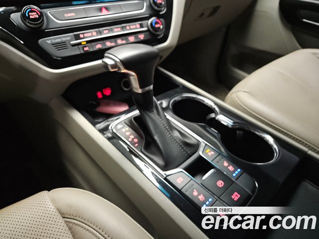 Kia Canival 2019 — photo 6