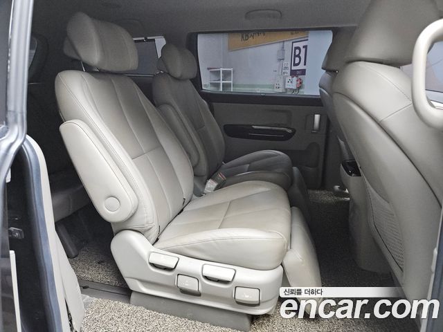 Kia Canival 2019 — photo 13