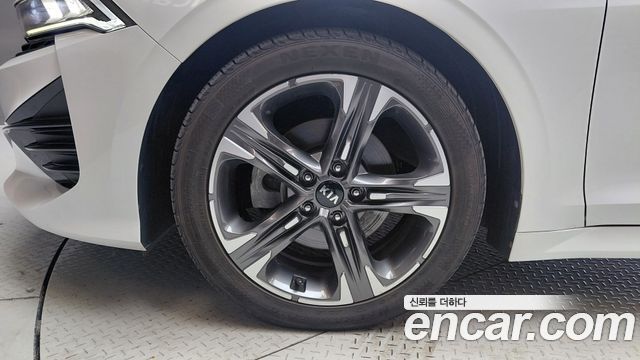 Kia K5 2021 — photo 5