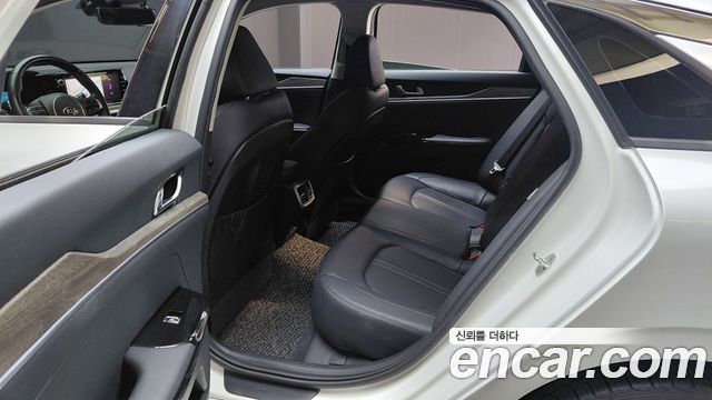 Kia K5 2021 — photo 18