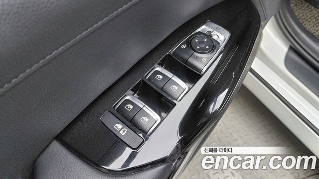 Kia K5 2021 — photo 30