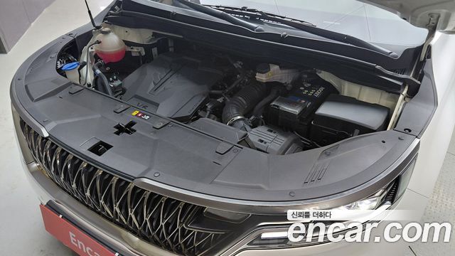 Kia Canival 2023 — photo 6