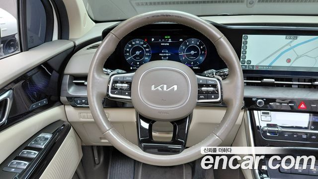 Kia Canival 2023 — photo 19