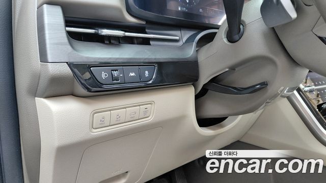 Kia Canival 2023 — photo 21