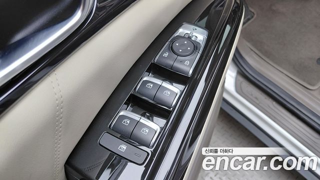 Kia Canival 2023 — photo 30