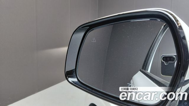 Kia Canival 2023 — photo 31