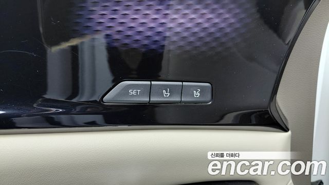 Kia Canival 2023 — photo 32