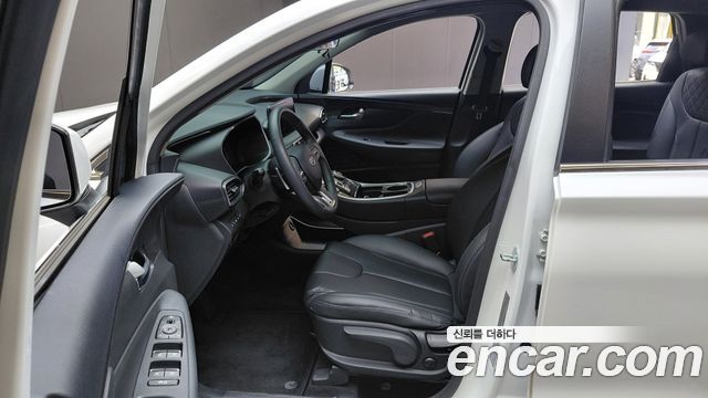Hyundai Santafe 2023 — photo 13