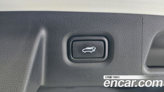 Hyundai Santafe 2023 — photo 22