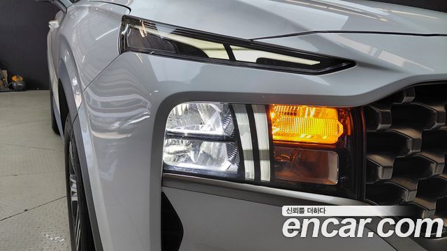 Hyundai Santafe 2023 — photo 8