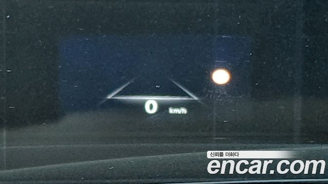 Genesis G80 2022 — photo 25