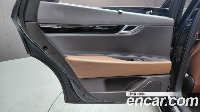 Genesis G80 2022 — photo 15