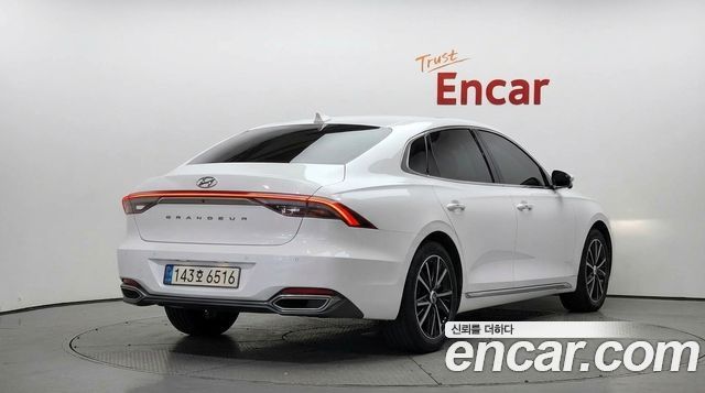 Hyundai Grandeur 2022 — photo 2
