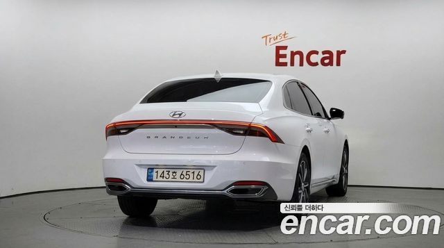 Hyundai Grandeur 2022 — photo 4