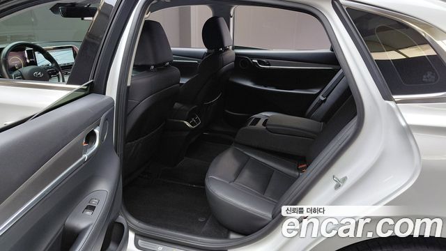 Hyundai Grandeur 2022 — photo 18