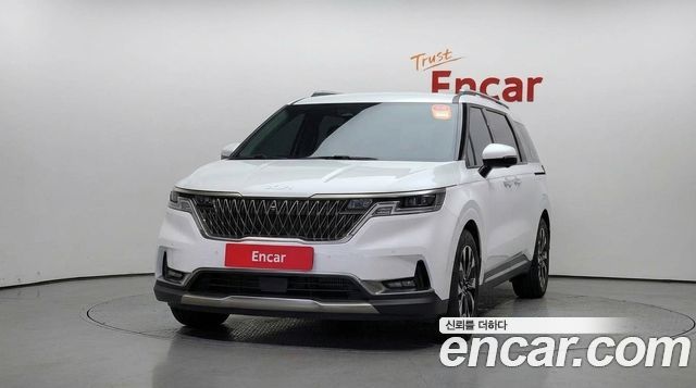 Kia Canival 2023 — photo 3