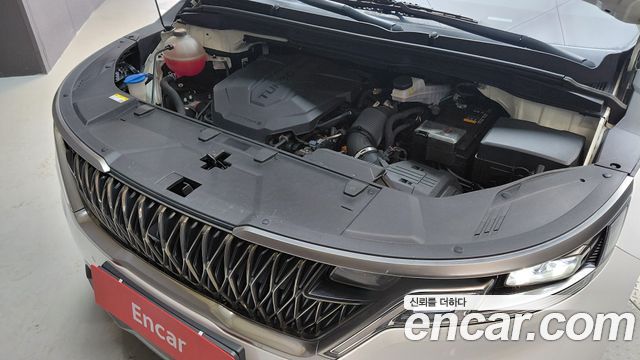 Kia Canival 2023 — photo 6