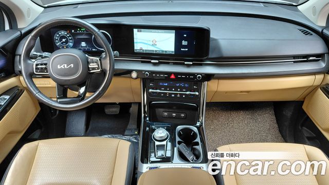Kia Canival 2023 — photo 10