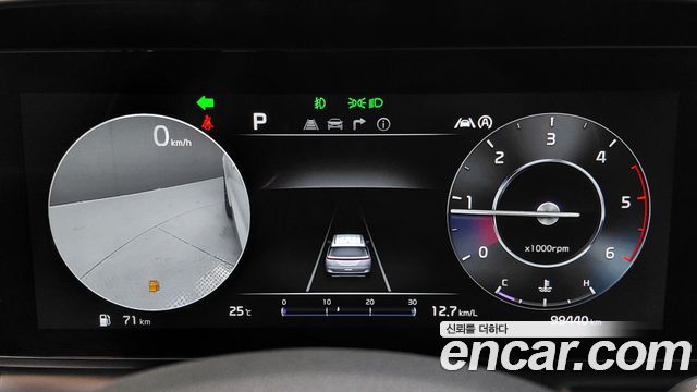 Kia Canival 2023 — photo 11