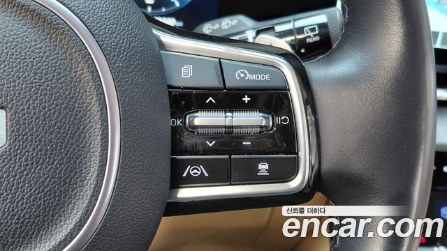 Kia Canival 2023 — photo 19