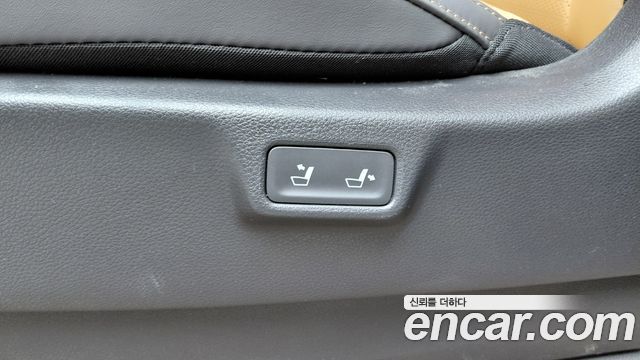 Kia Canival 2023 — photo 24
