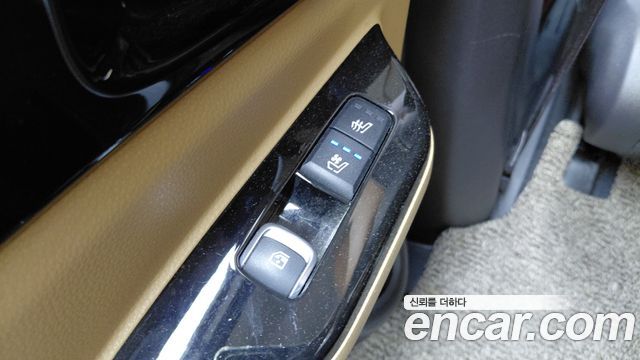 Kia Canival 2023 — photo 26