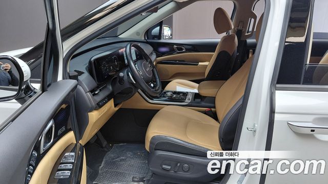 Kia Canival 2023 — photo 15