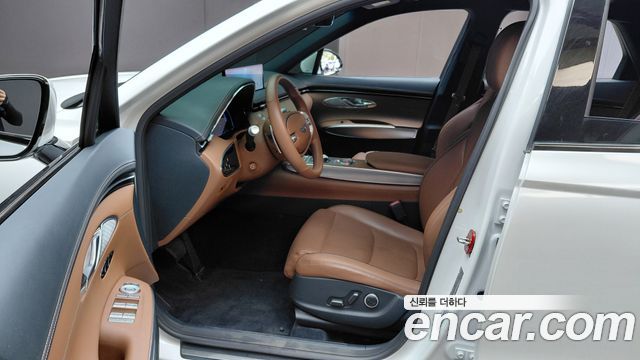 Genesis GV70 2023 — photo 13