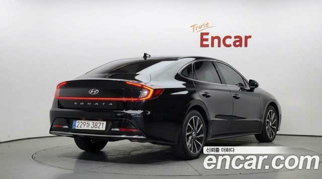 Hyundai Sonata 2023 — photo 2